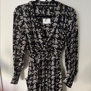 Zara Black and White Long Sleeve Dress